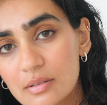 Medium Silver Strata Textured Ear Hoops