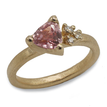 Yellow Gold Ring with a Pink Madagascan Sapphire and Diamonds