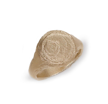 9ct Fairtrade Yellow Gold Etched Strata Signet Ring