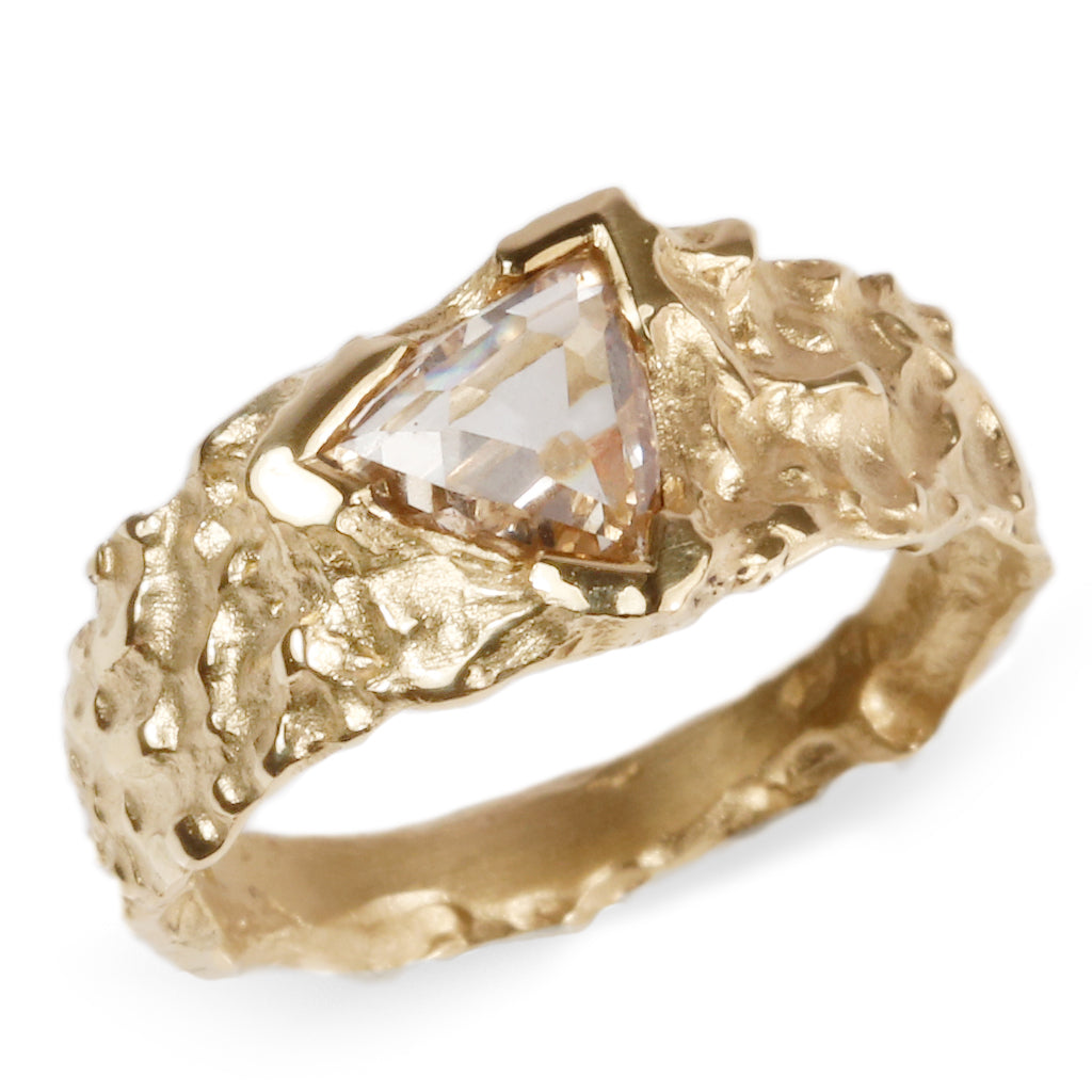 Yellow Gold Unique Ring with White Shard Diamond