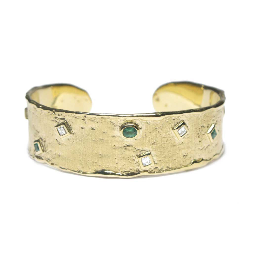 Diana Porter Contemporary Jewellery Bespoke Commission gold cuff bracelet