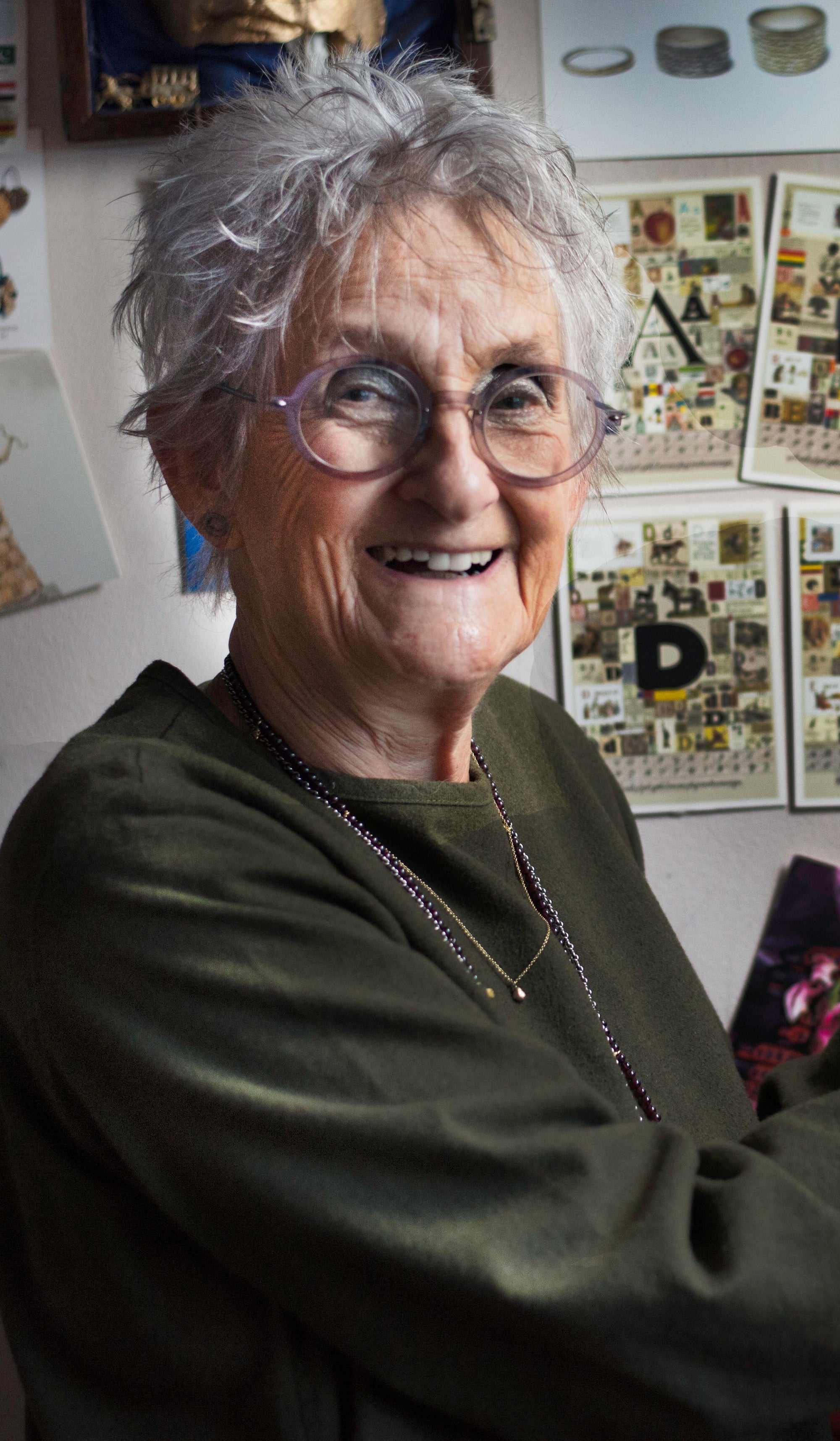 Diana Porter creates limited edition pin for the Colston Hall