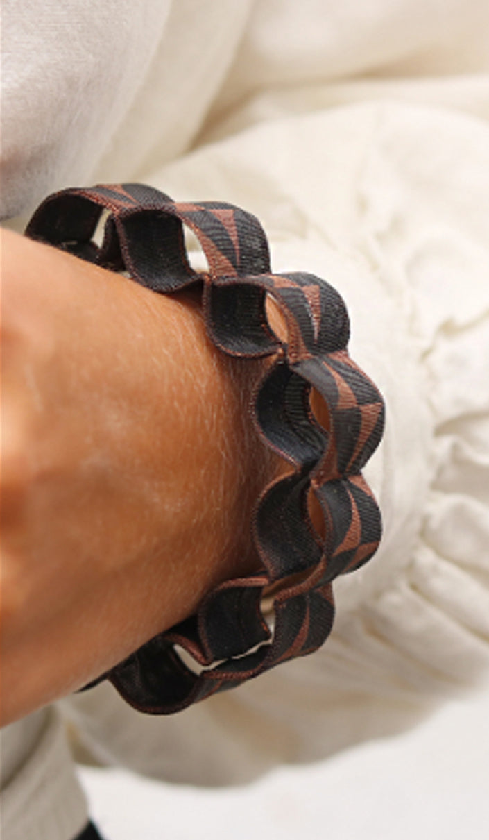 Meet The Maker - Nina Letts