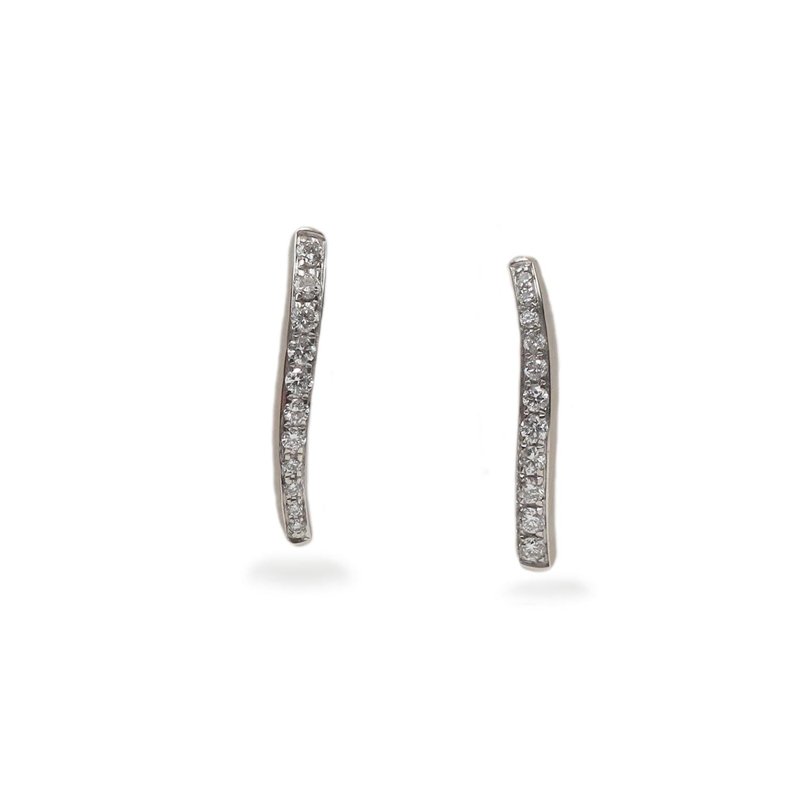 Outlet 18ct White Gold earrings grain set with diamonds