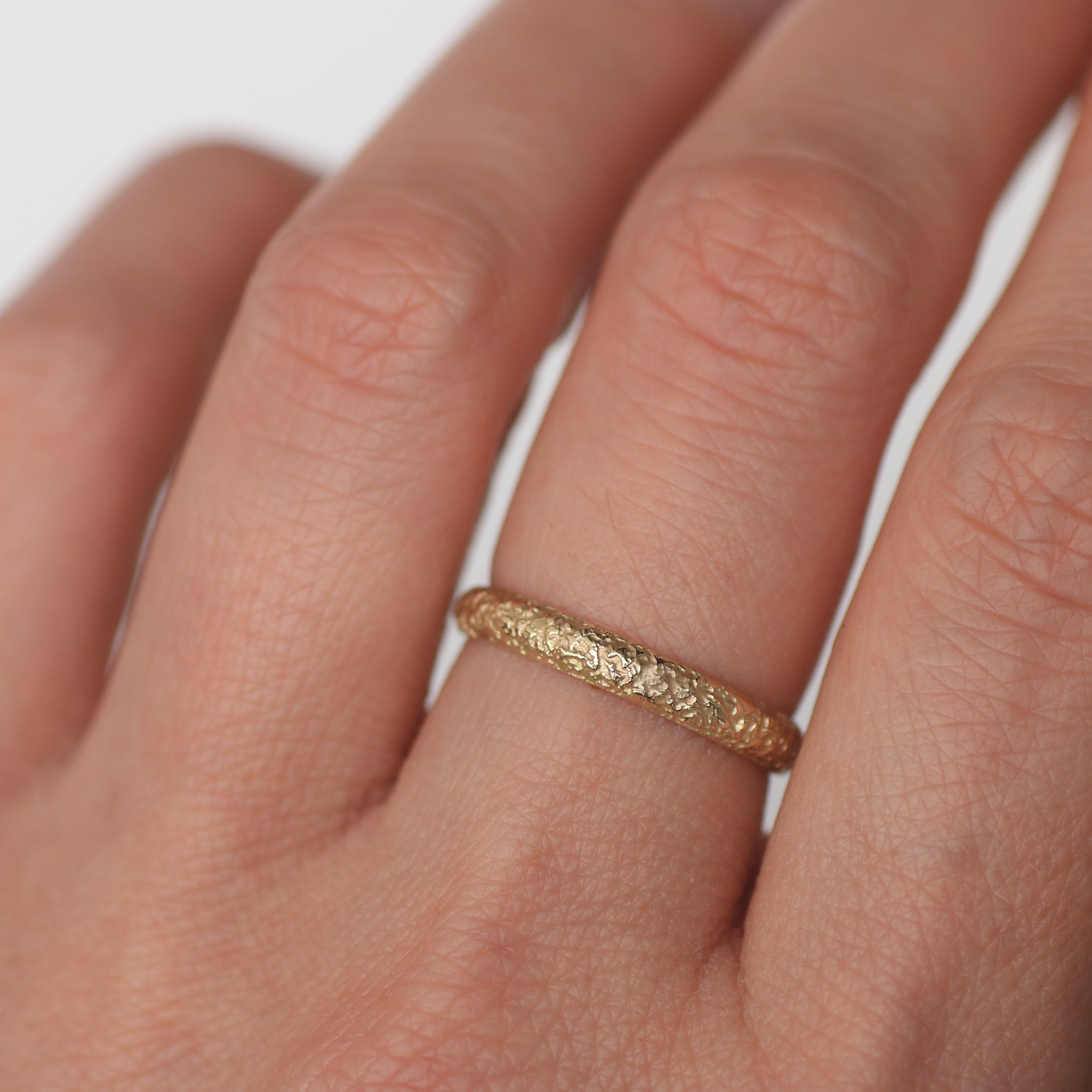 Reflect Slim Textured Fairtrade 9ct Yellow Gold Ring