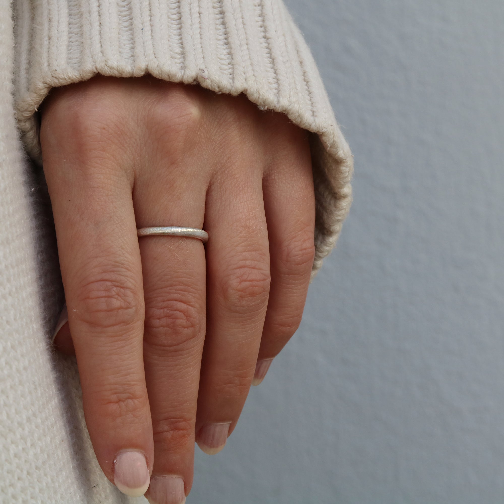 Outlet Diana Porter 9ct white gold plain round wedding band