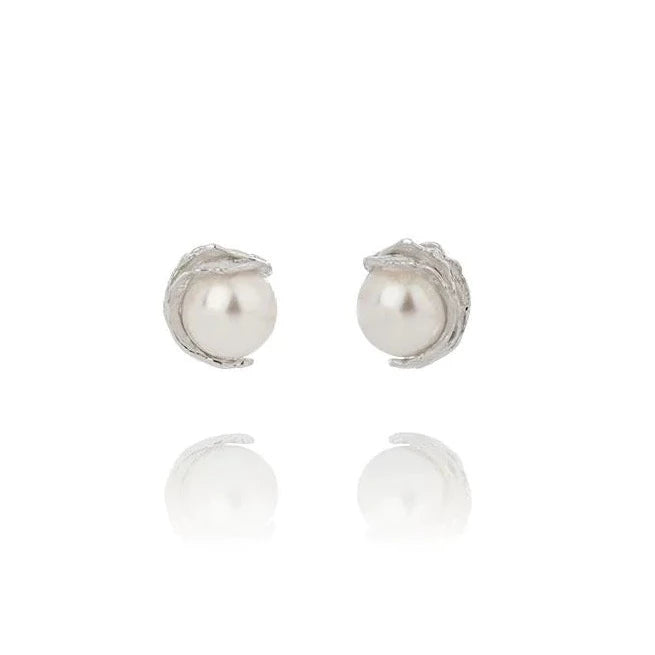 Aurum Silver with White Pearl Kolga Earrings