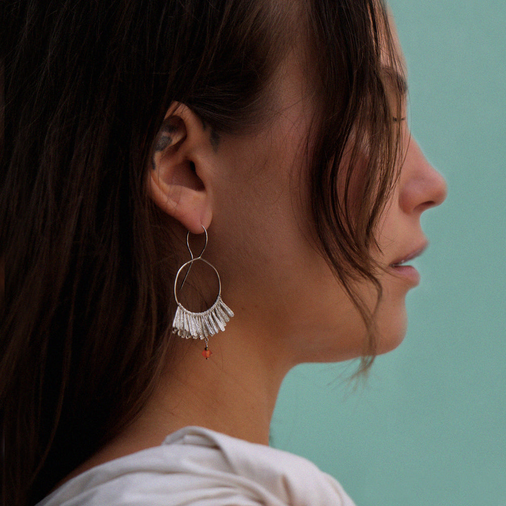 Mim Best Silver Feathered Fan Earrings With Carnelian Beads