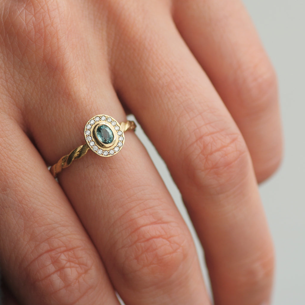 Rosalyn Faith Sapphire & Diamond Halo Gold Twist Ring