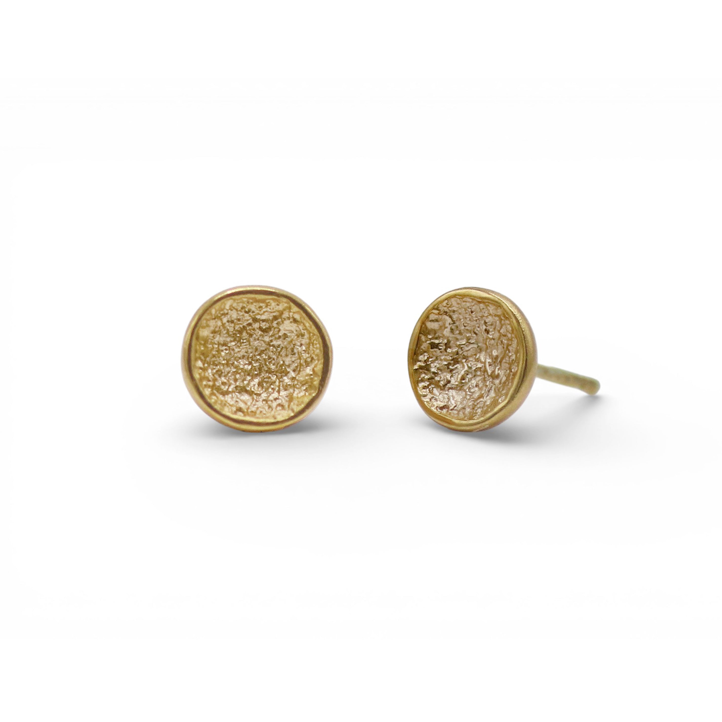 Reflect Silver Dome Shaped Textured Ear Studs