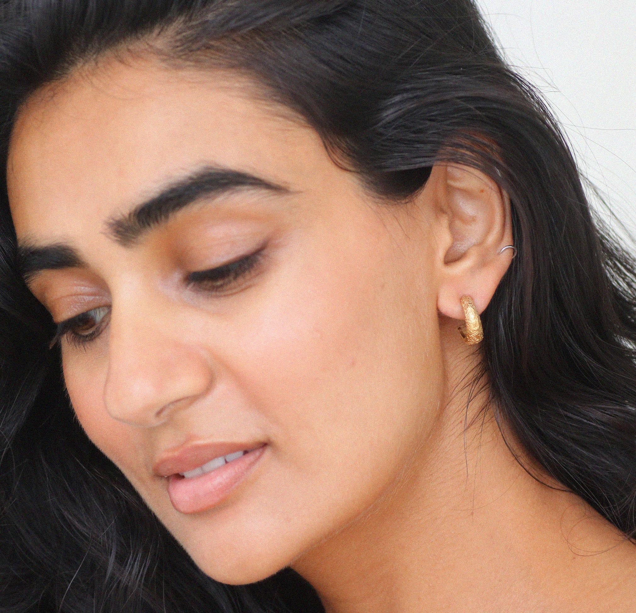 Reflect Textured Tapered Hoops