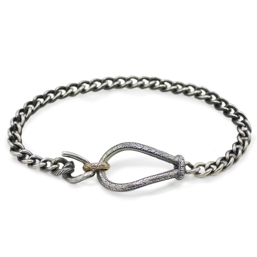 Rusty Thought Floral Pattern Clasp Bracelet with Gold