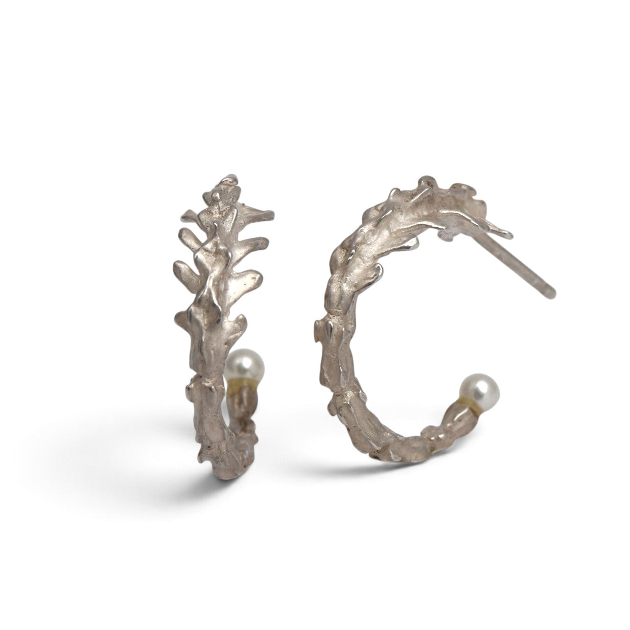 Outlet -  Cat Priem Mouse Tail with Pearl Hoop Earrings