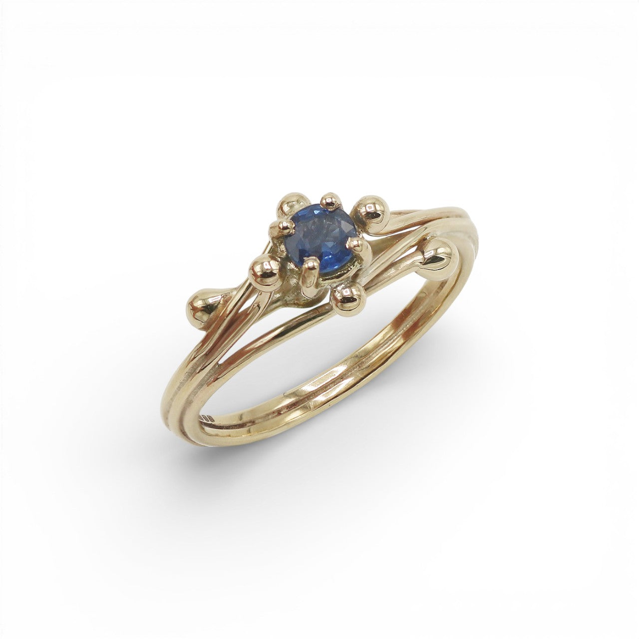 Yen Blue Sapphire Entwine Ring in 9ct Yellow Gold