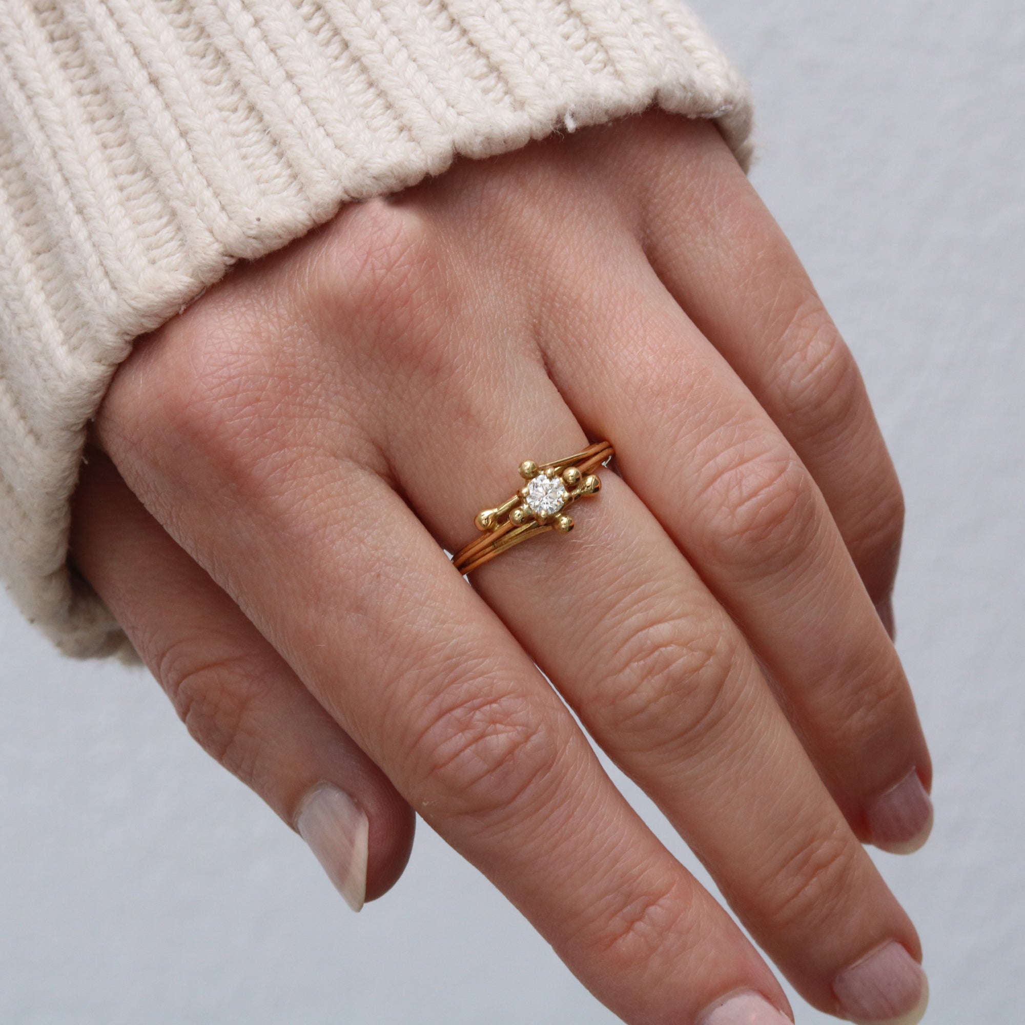 Outlet Yen 18ct Yellow Gold Solitaire Diamond Ring