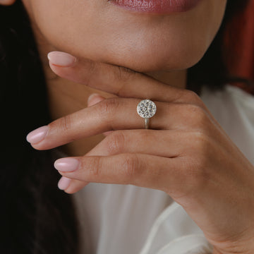 White Gold Patterned Ring set with Salt and Pepper Diamonds