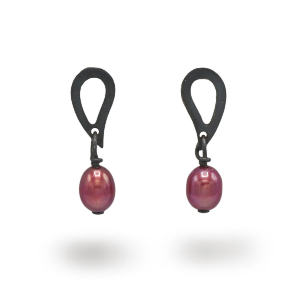 Jessica Hewitt Oxidised Silver Red Pearl Earrings