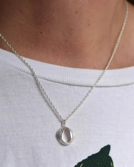 Issy White Silver Oak Pear Pendant