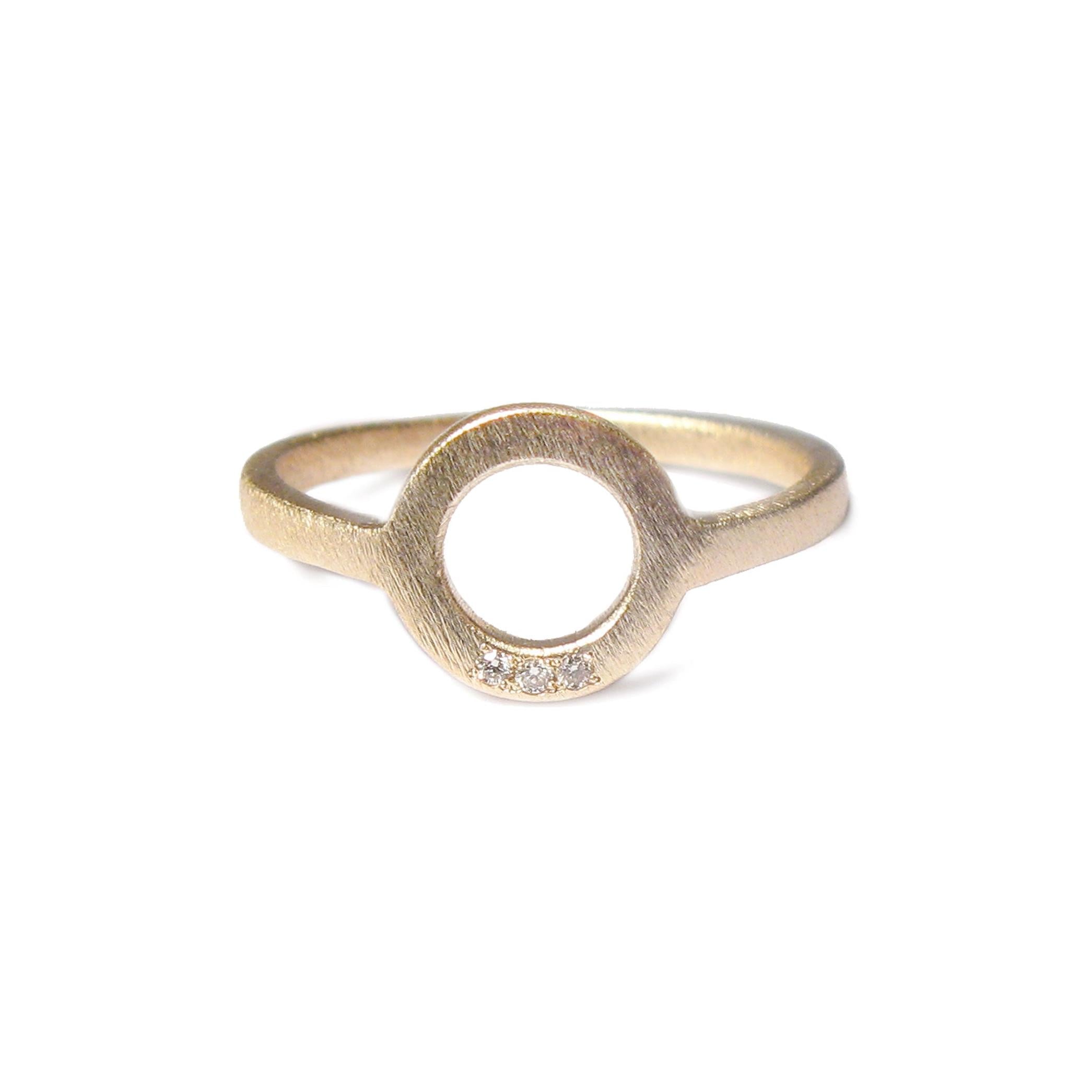 Bespoke - Circle and Diamond Ring