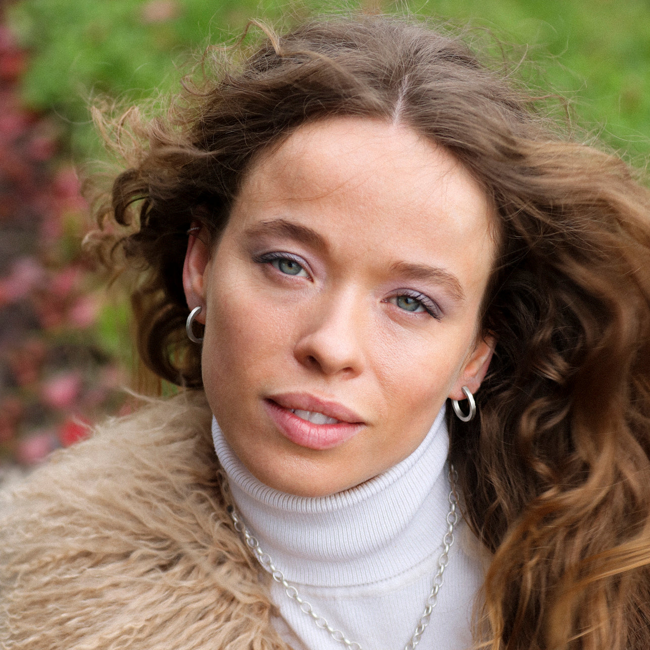 Silver Square 'ON AND ON' Hoop Earrings
