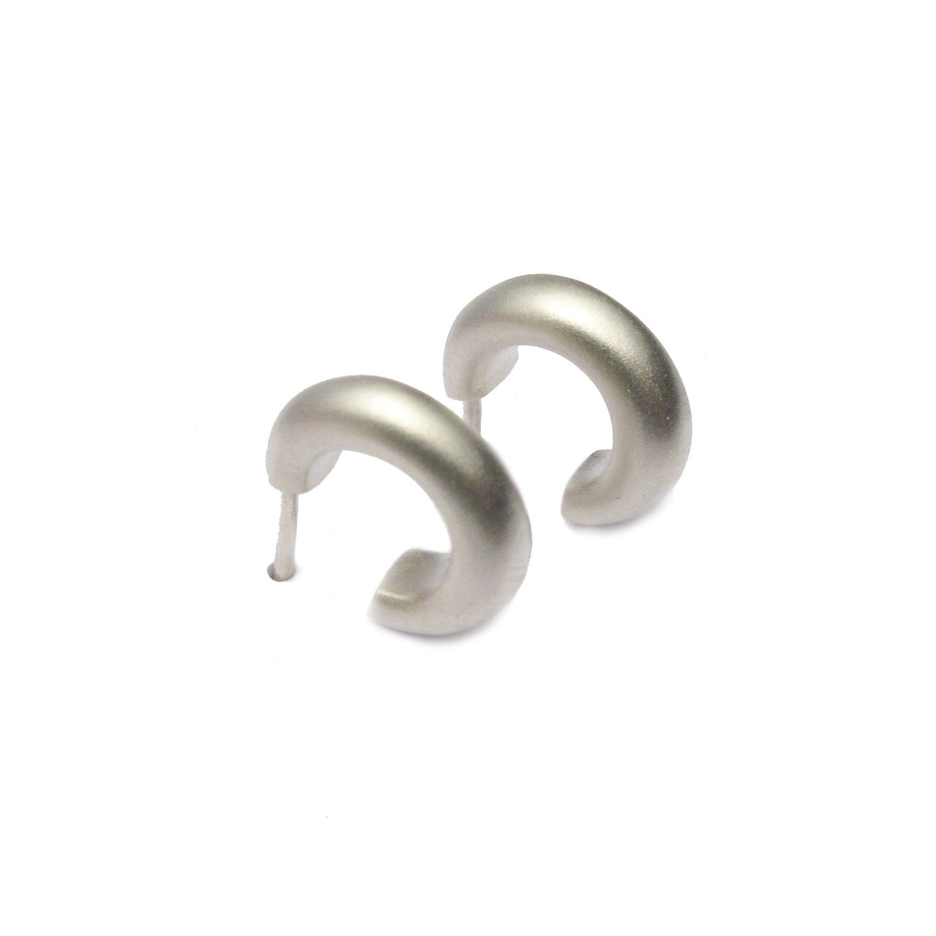Diana Porter plain little silver hoop earrings