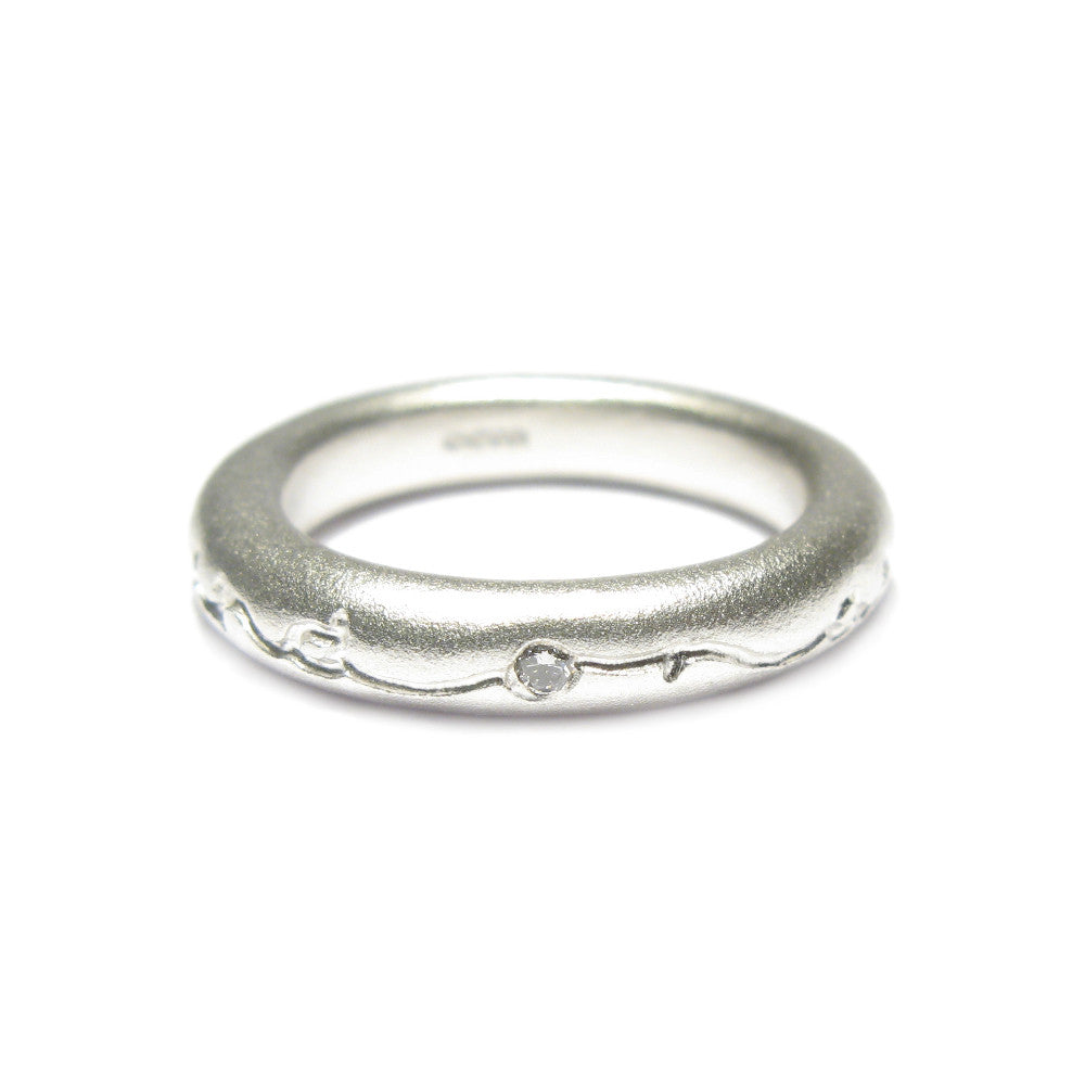 Round Silver 'on and on' Ring