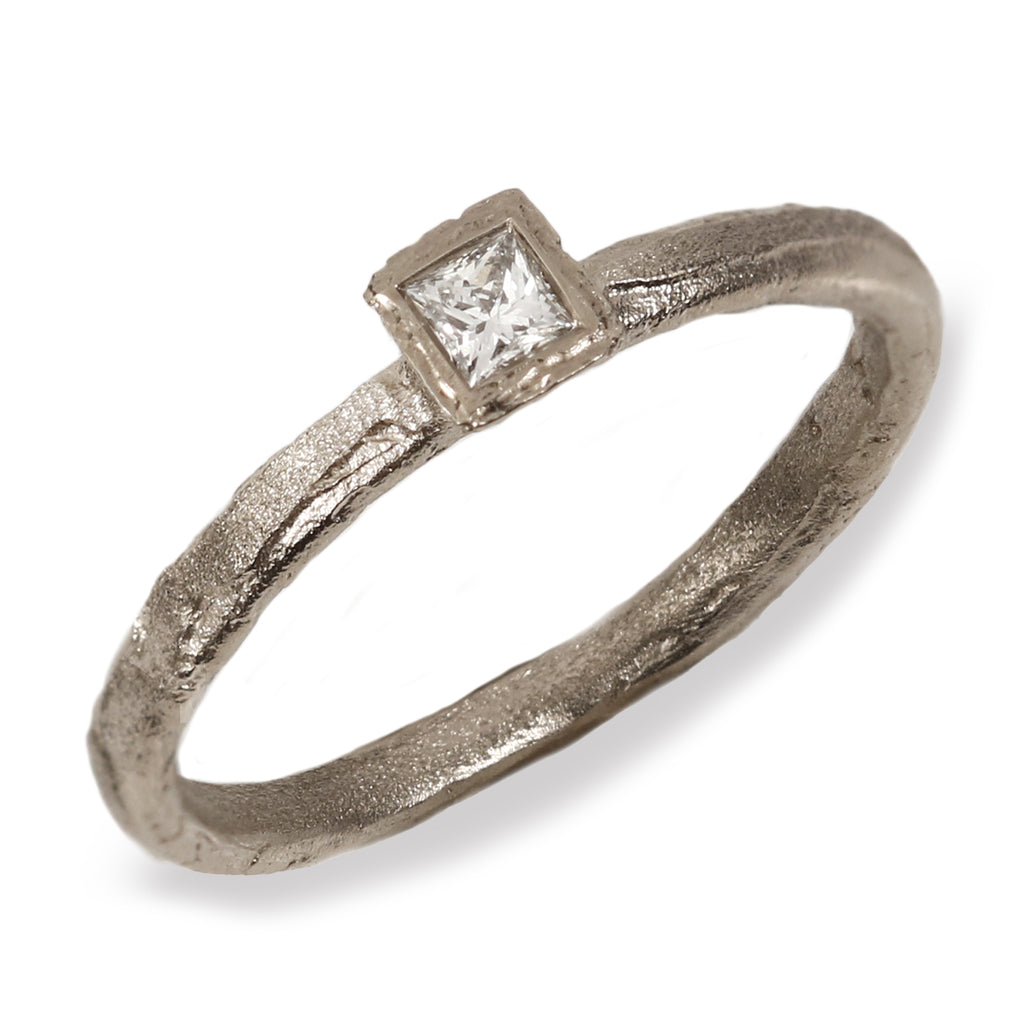 18ct White Gold 