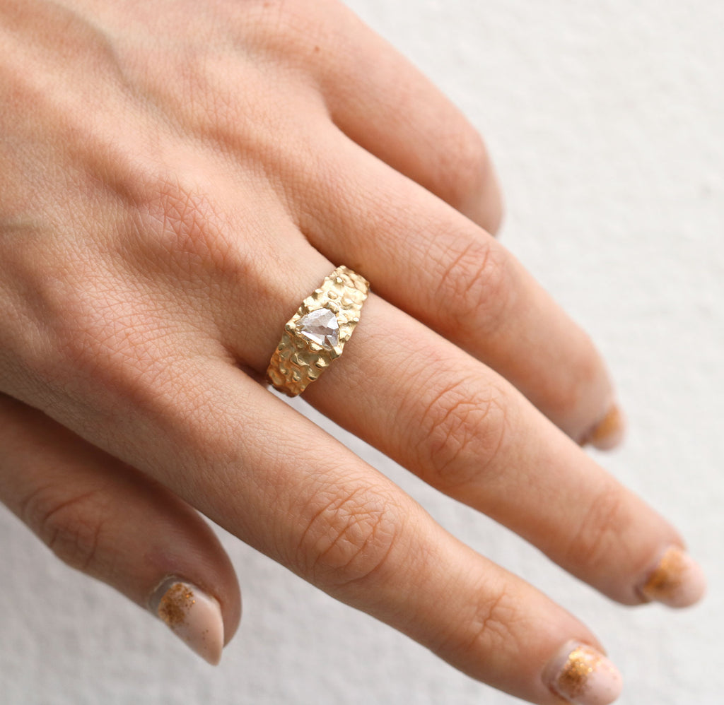 Yellow Gold Unique Ring with White Shard Diamond