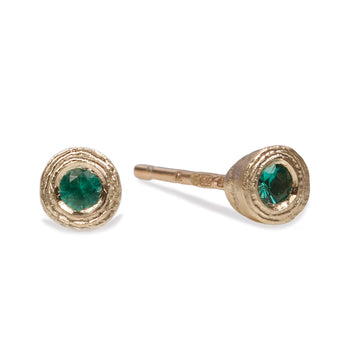 9ct Fairtrade Yellow Gold Textured Ear Studs with Emeralds