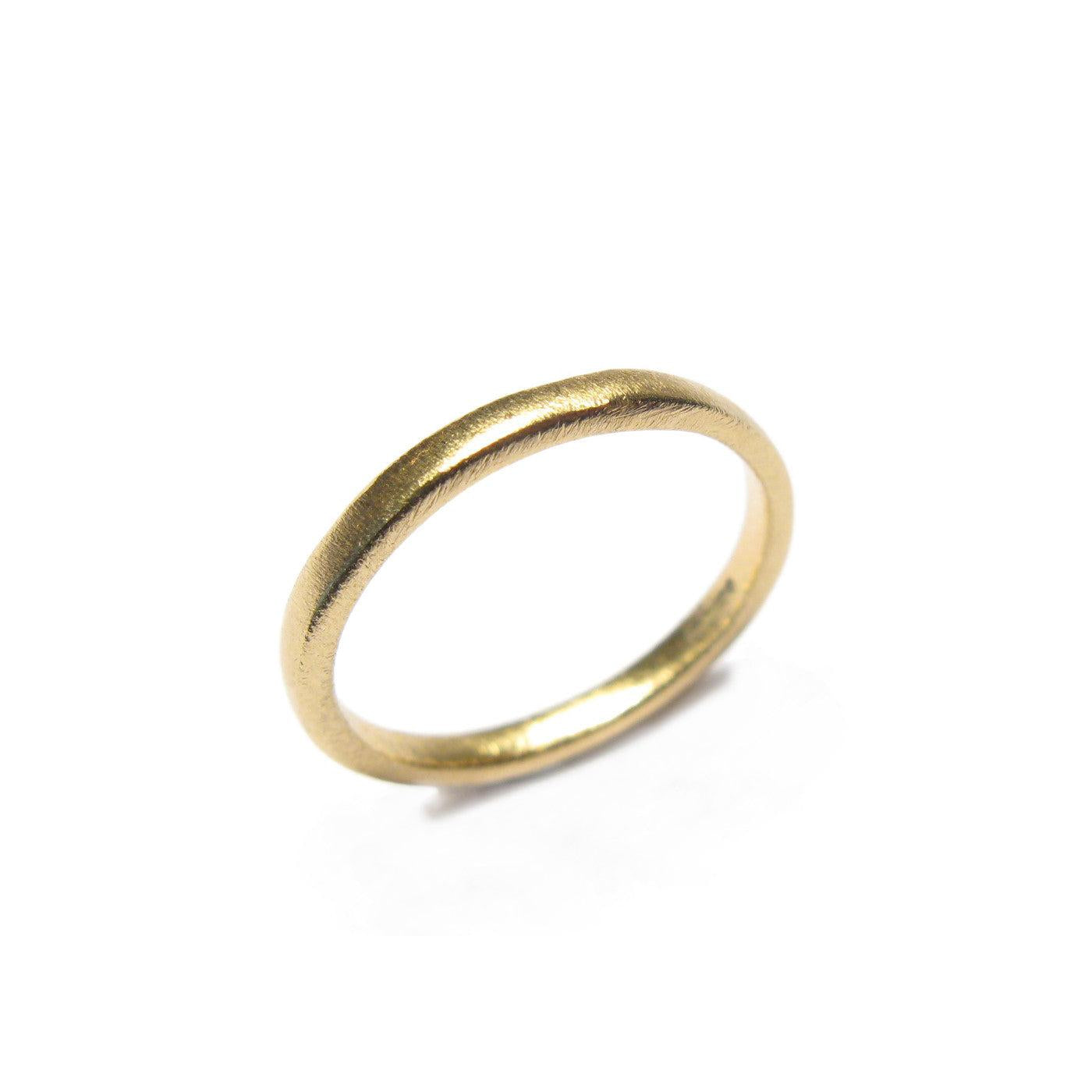 Diana Porter Jewellery contemporary yellow gold wedding ring