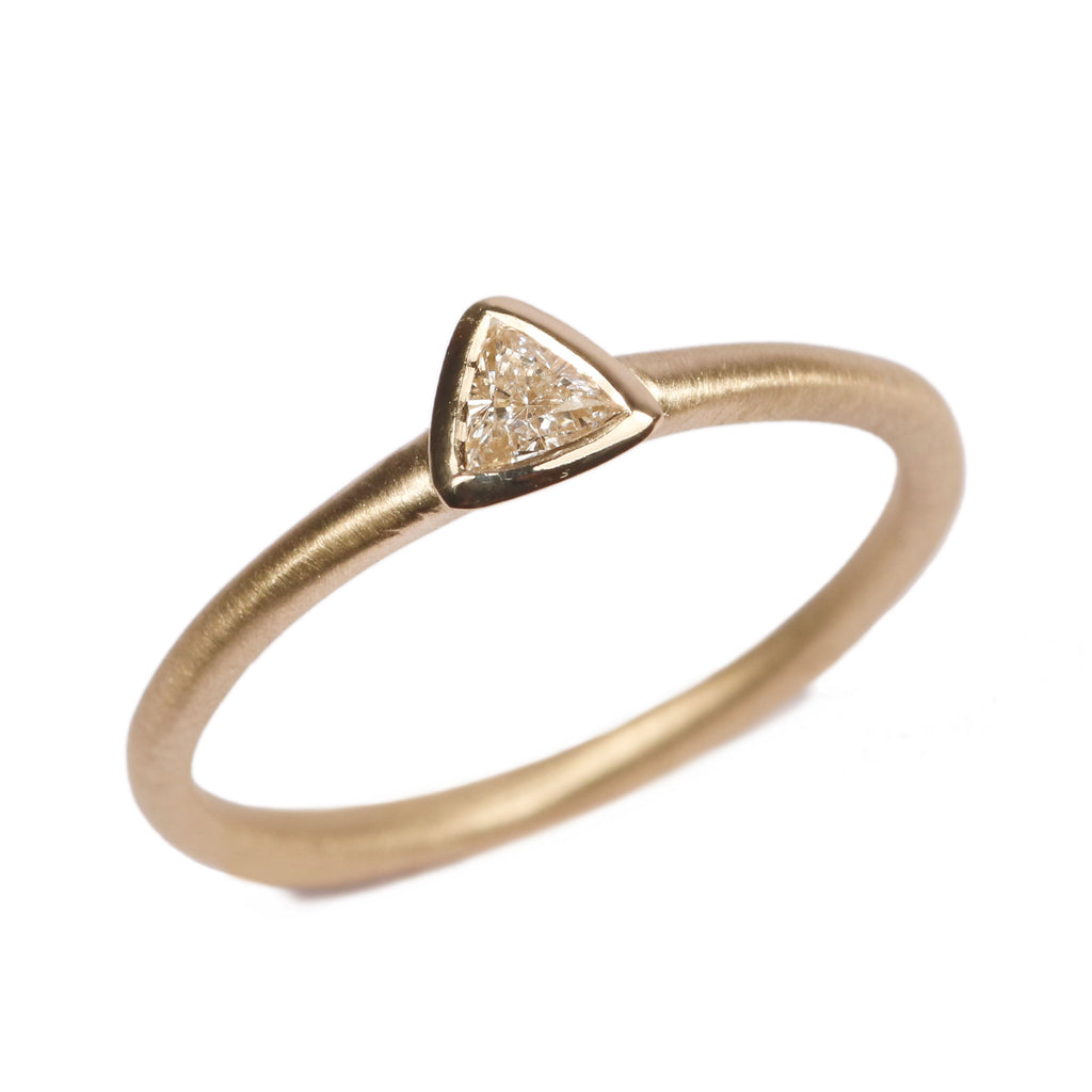 Yellow Gold Ring Trillion Cut Diamond