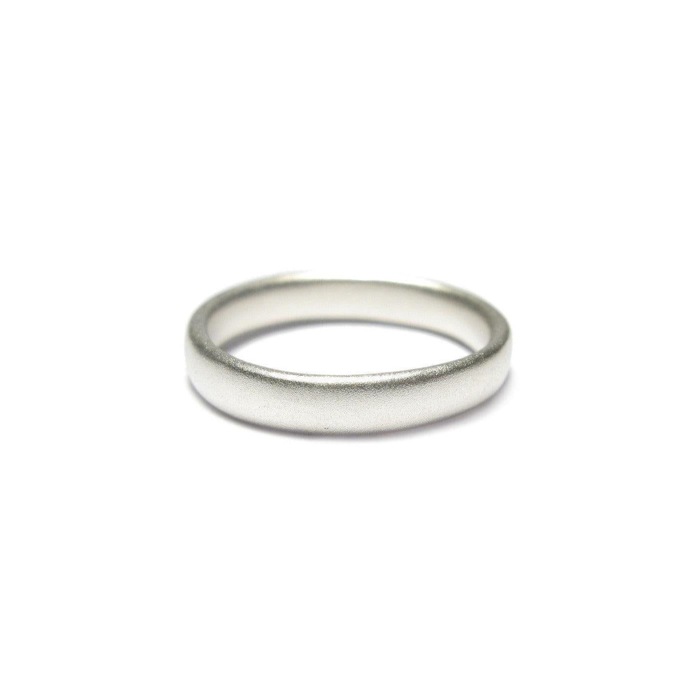 Diana Porter plain silver wedding ring
