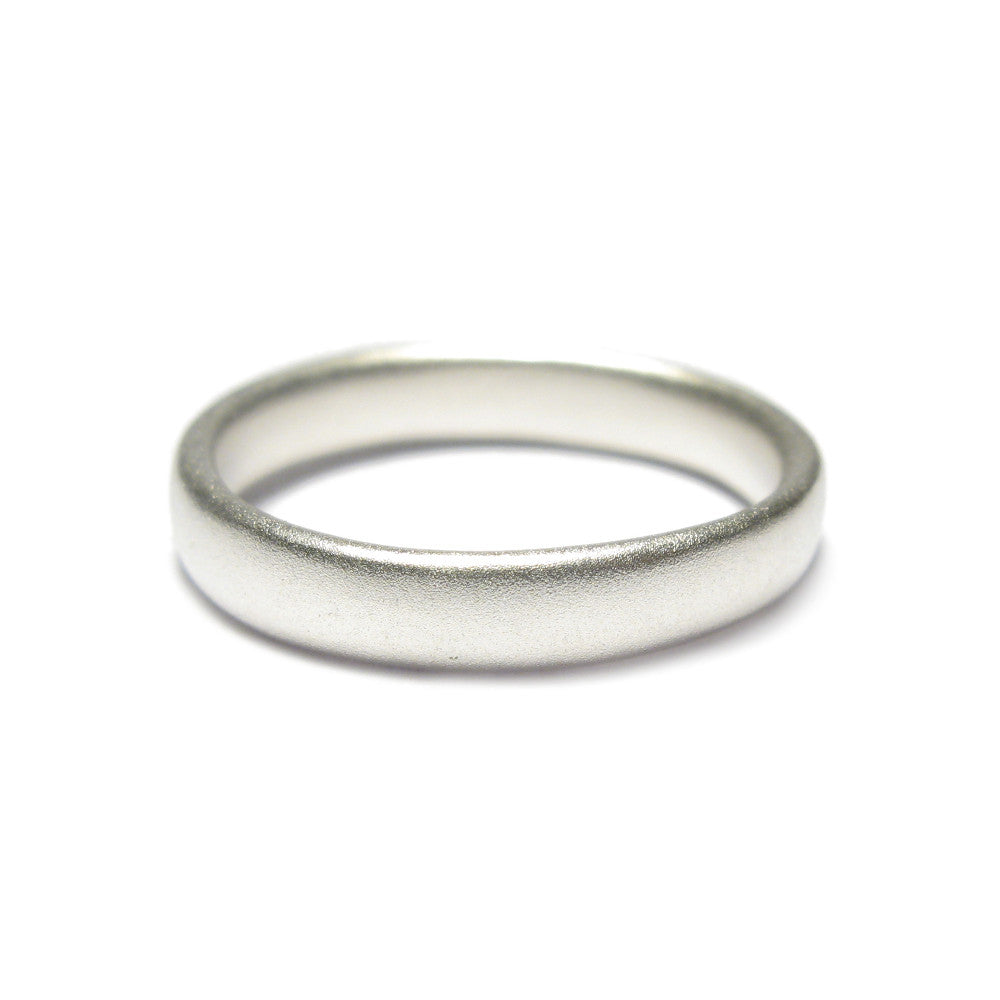 Diana Porter plain silver wedding ring