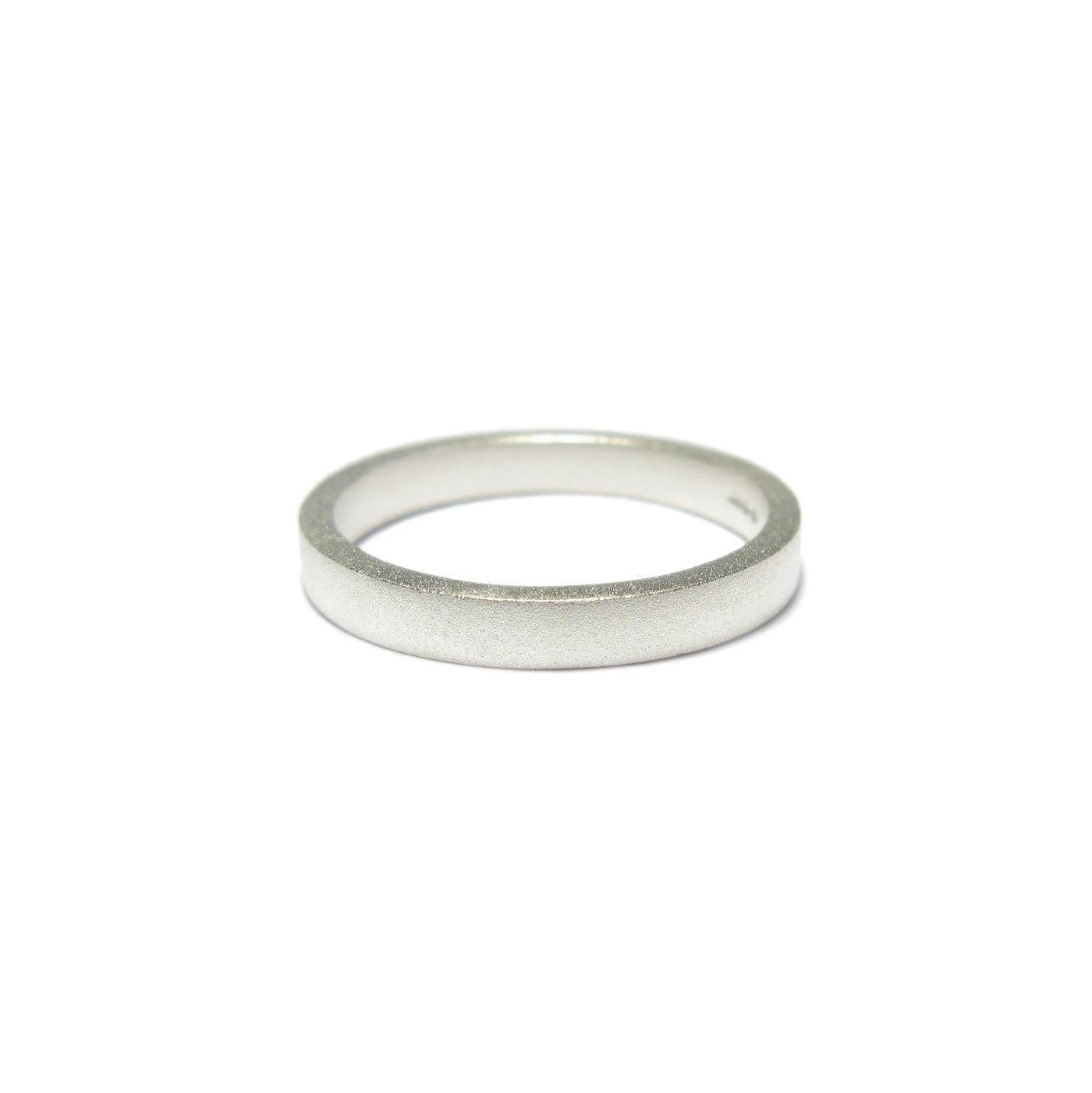 Diana Porter plain silver wedding ring