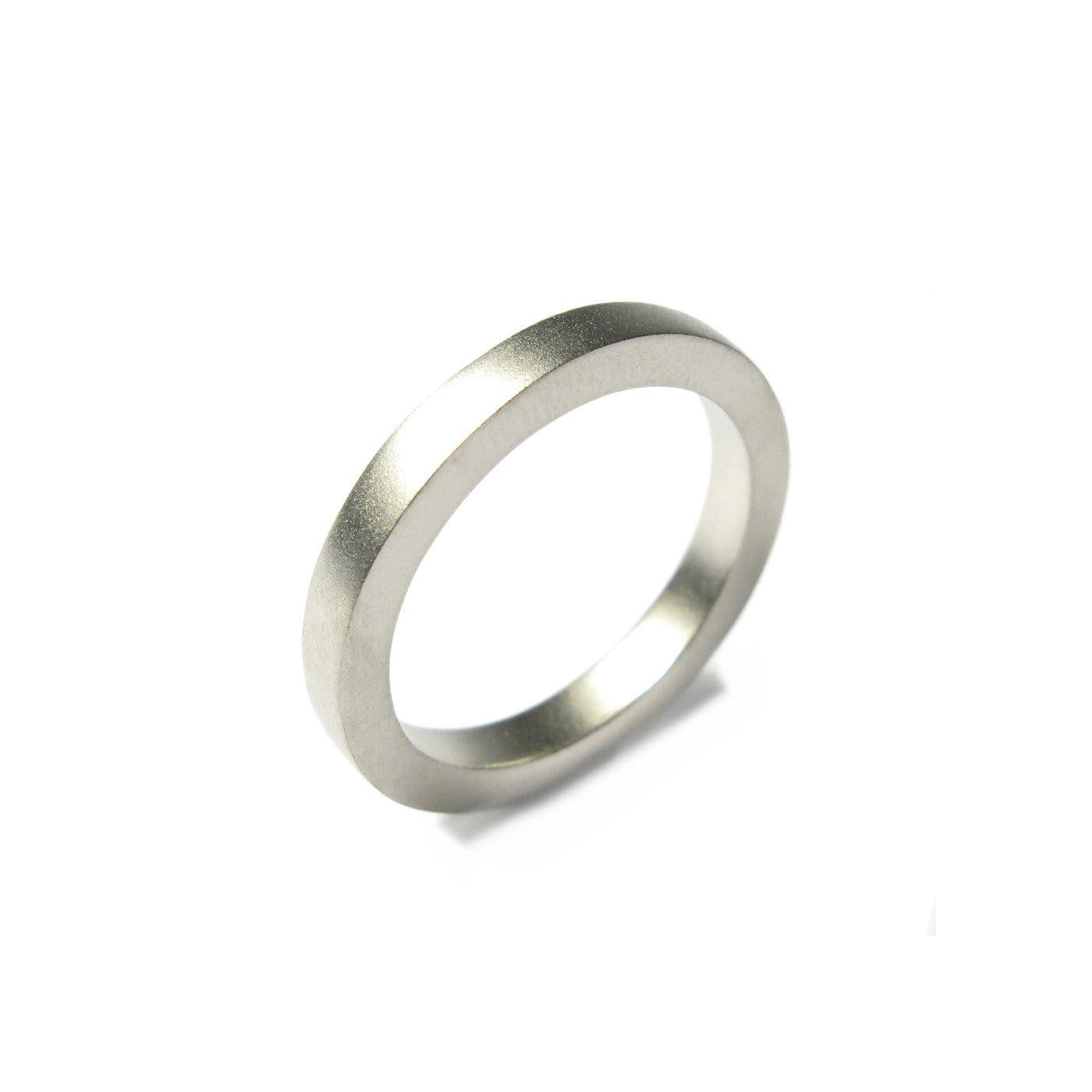 Diana Porter Jewellery contemporary platinum wedding ring