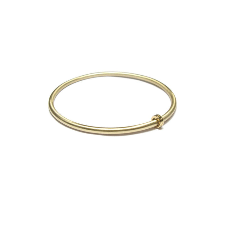 Solid 18ct 2025 gold bangle