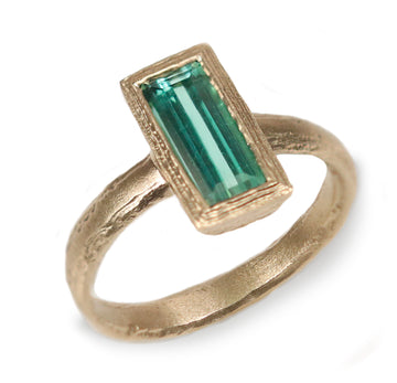 9ct Fairtrade Yellow Gold Ring with a Large Baguette Seafoam Tourmaline