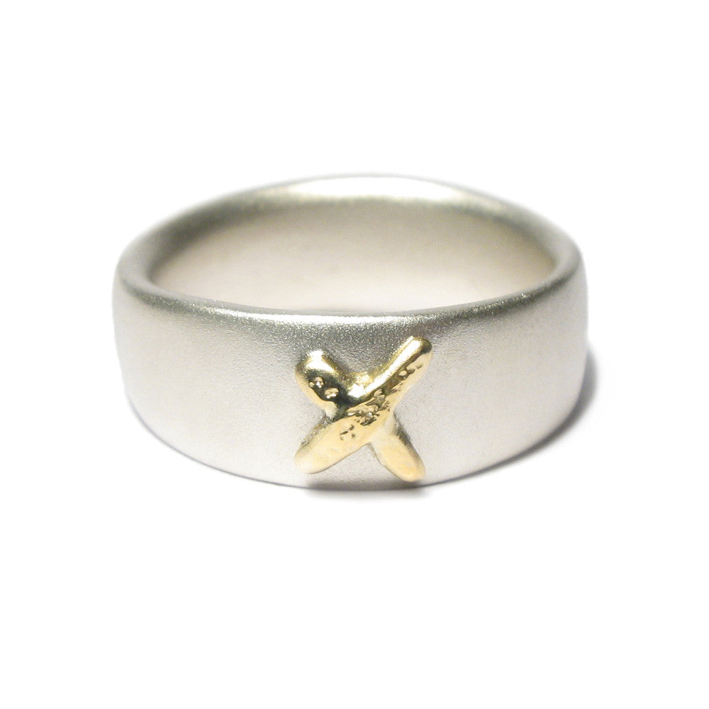 Diana Porter Jewellery contemporary silver and gold kiss ring 